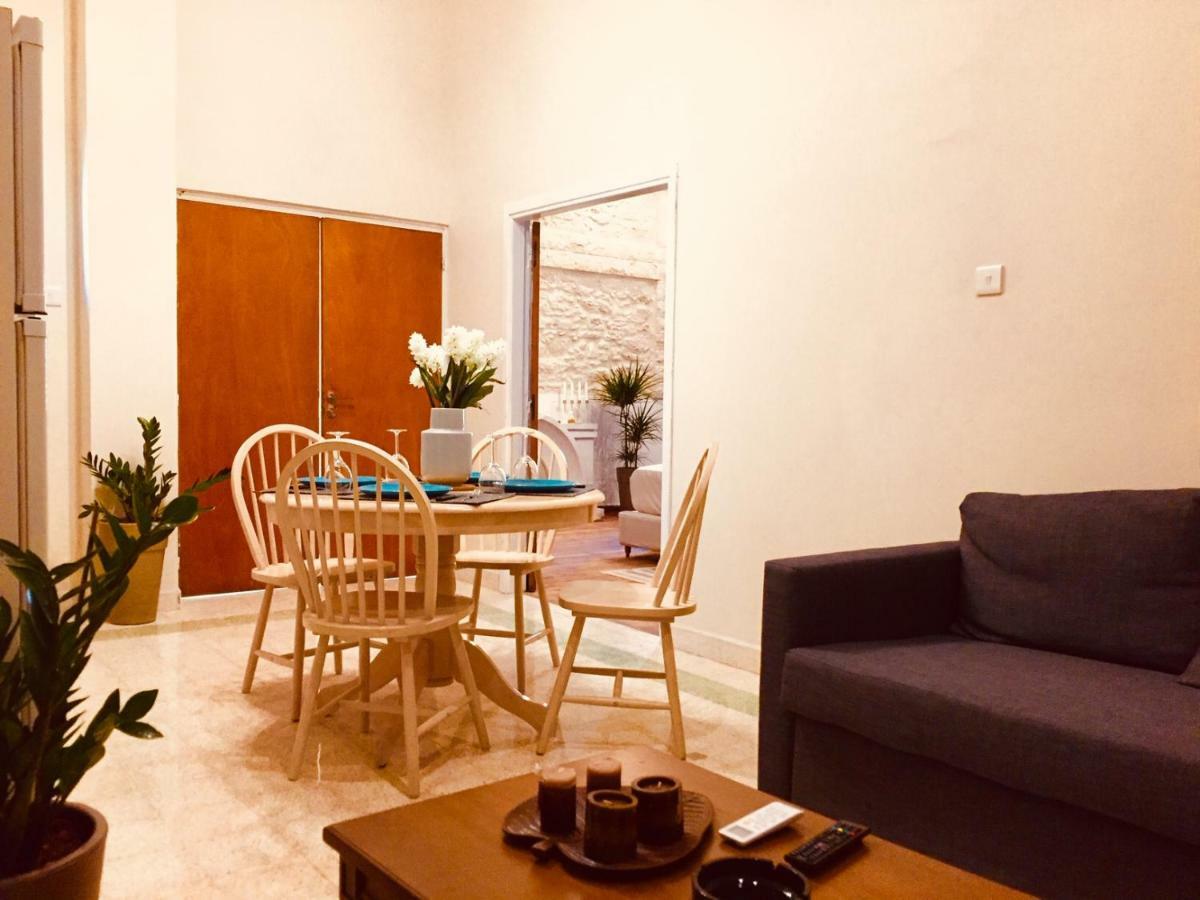 Karavella Vintage Apartment Paphos Extérieur photo
