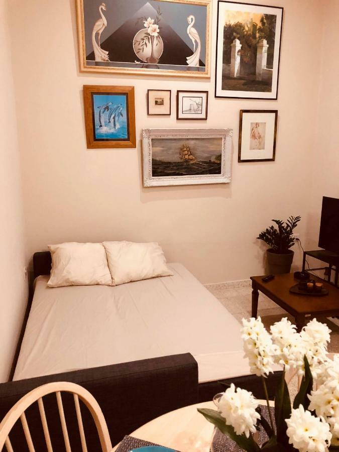 Karavella Vintage Apartment Paphos Extérieur photo